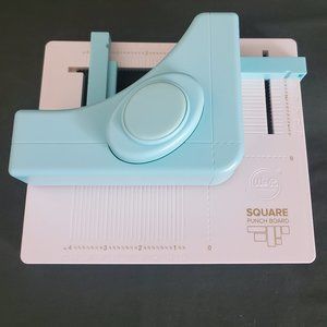 We R Memory Keepers Square Punch Board